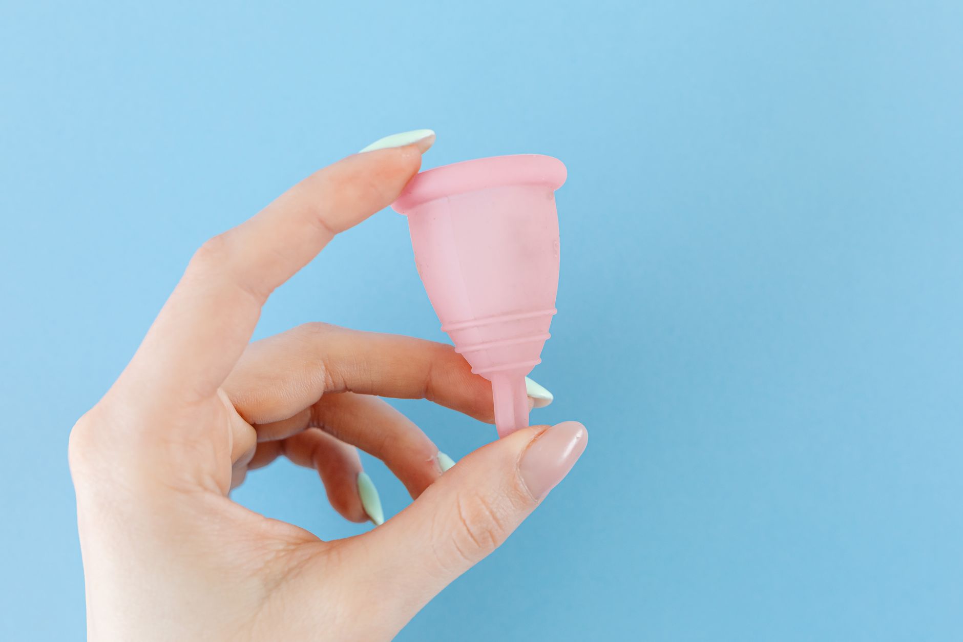 „Es ist schlimmer als gedacht“: Diese smarte Menstruationstasse überwacht heimlich Ihre Gesundheit (und könnte gefährlich sein)