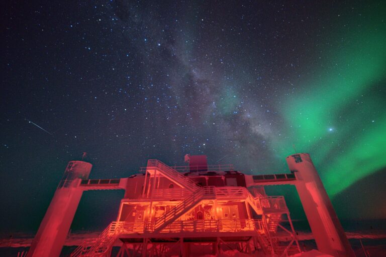Physik-Nobelpreis 2026 für Francis Halzen und das IceCube-Observatorium